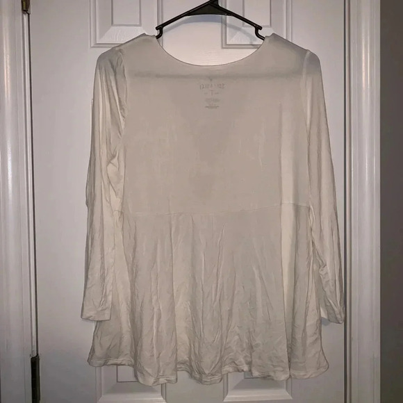 American Eagle Top - Picture 3 of 3